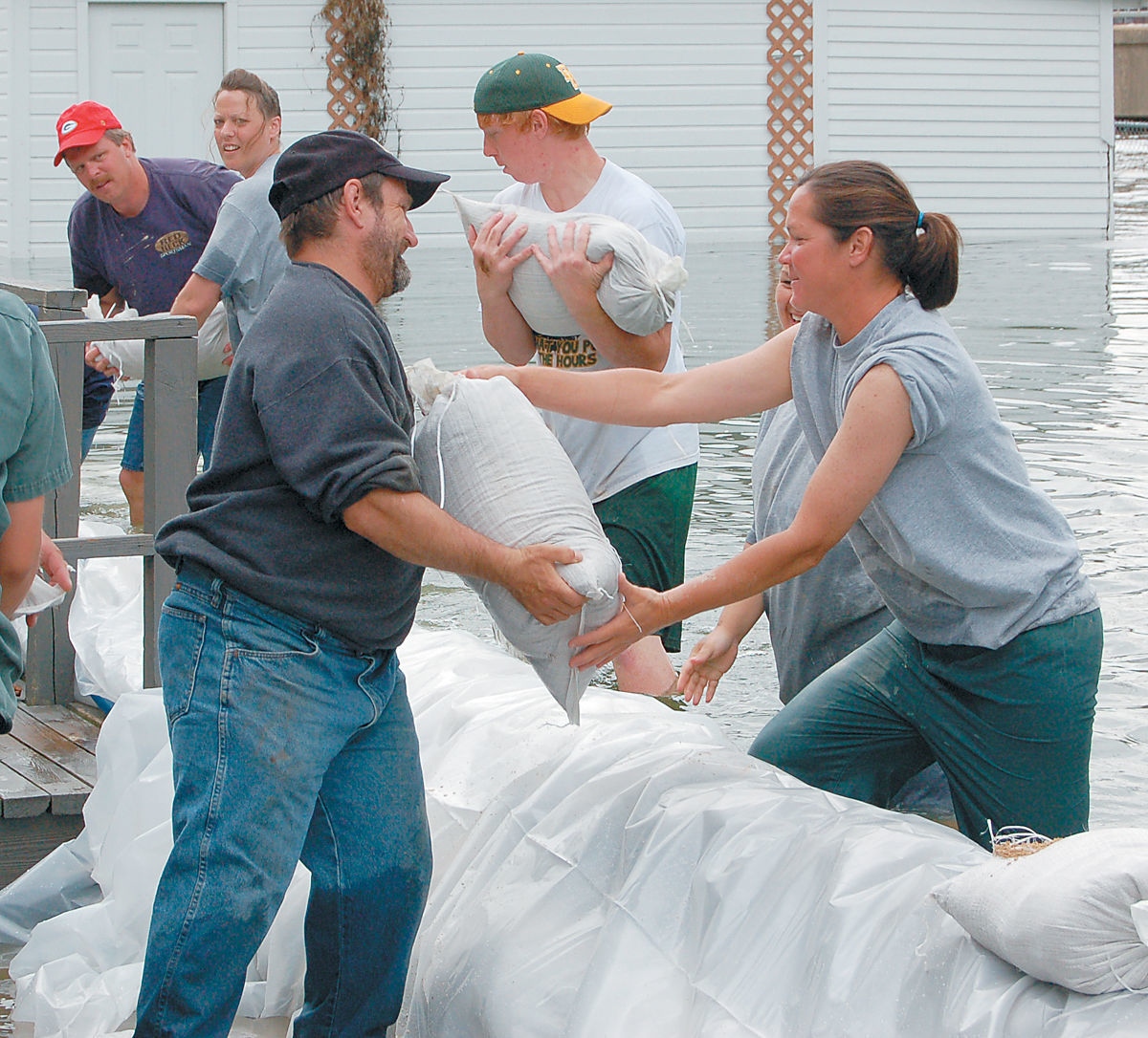 061418-ctzn-news-flood009